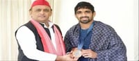 Akhilesh Yadav met Olympic medalist Aman Sehrawat!!!